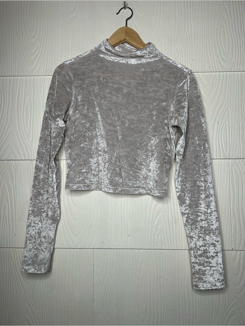 lululemon athletica Crushed Velvet Cropped Long-Sleeve Top - Light Silver